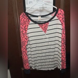7th Roy Striped Raglan Long Sleeve Top with Pink Leopard Sleeves Size XL